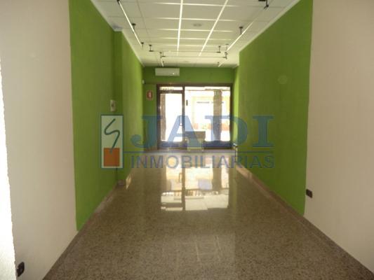 For rent of commercial in Valdepeñas