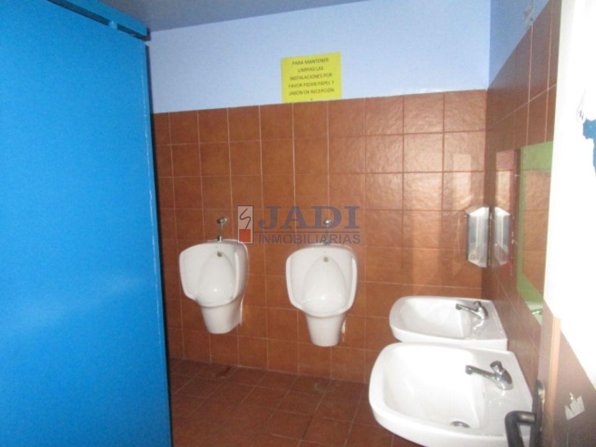 For rent of commercial in Valdepeñas