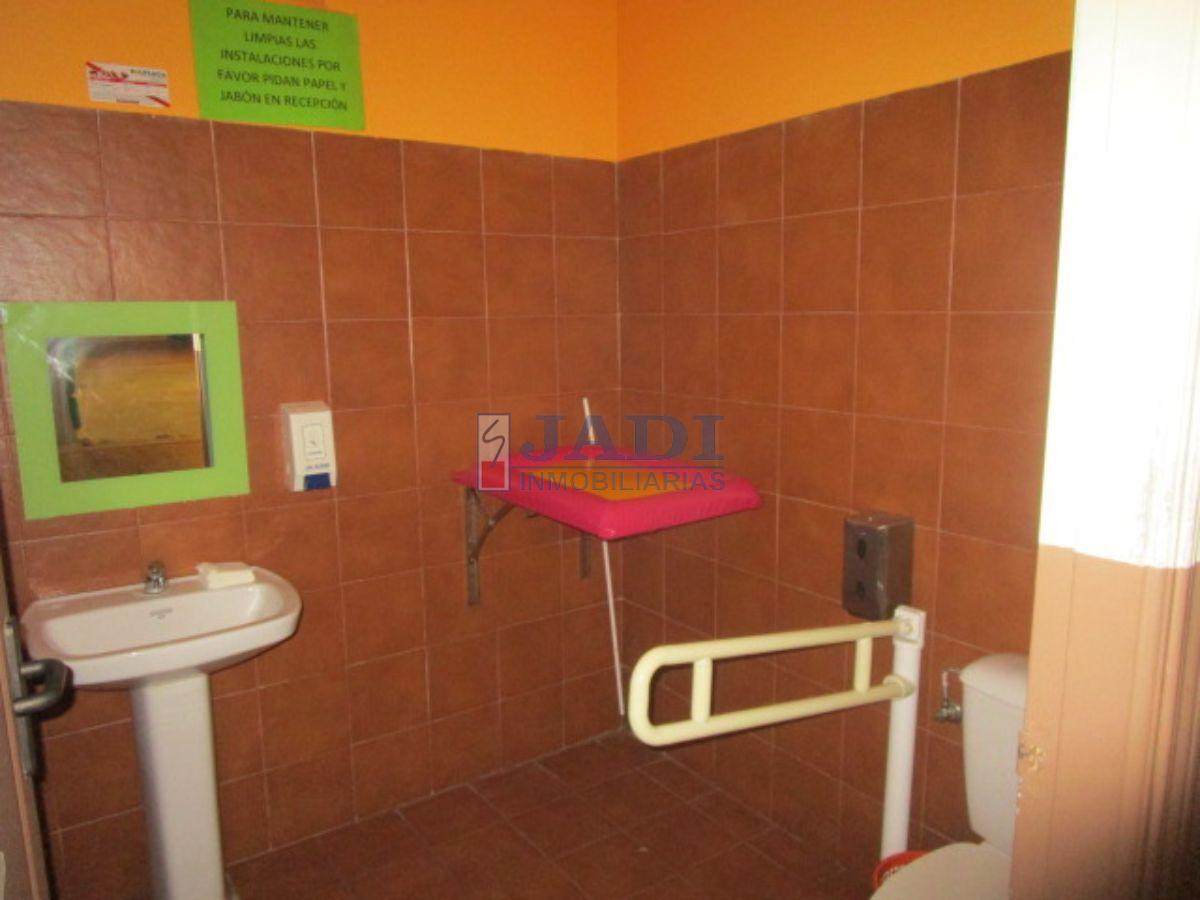 For rent of commercial in Valdepeñas