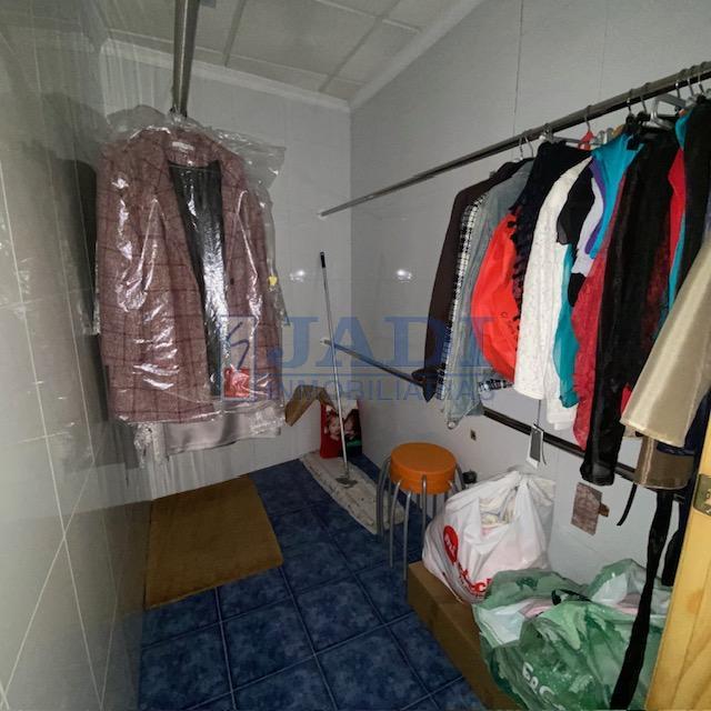 For sale of commercial in Valdepeñas
