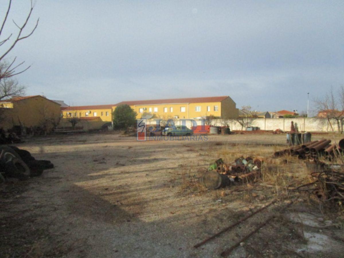 For rent of industrial plant/warehouse in Valdepeñas