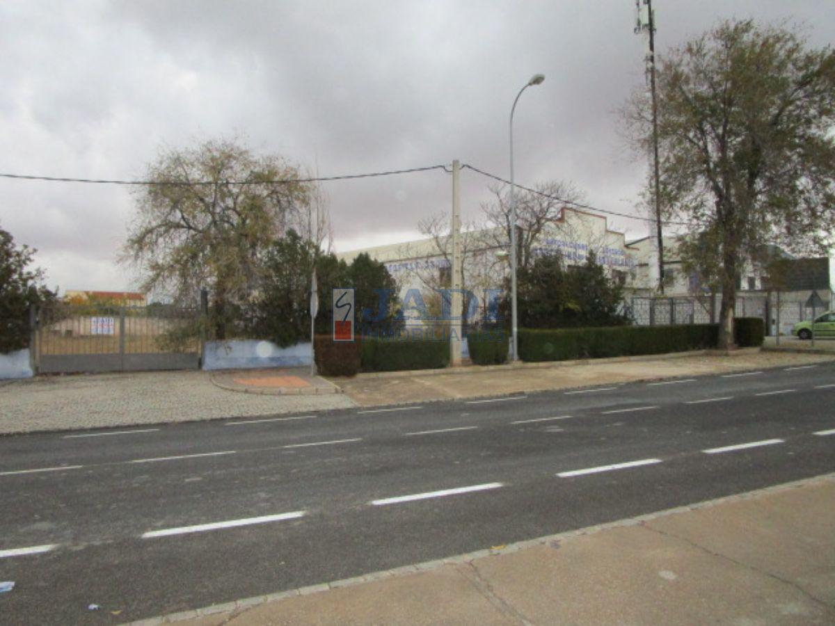 Alquiler de nave industrial en Valdepeñas