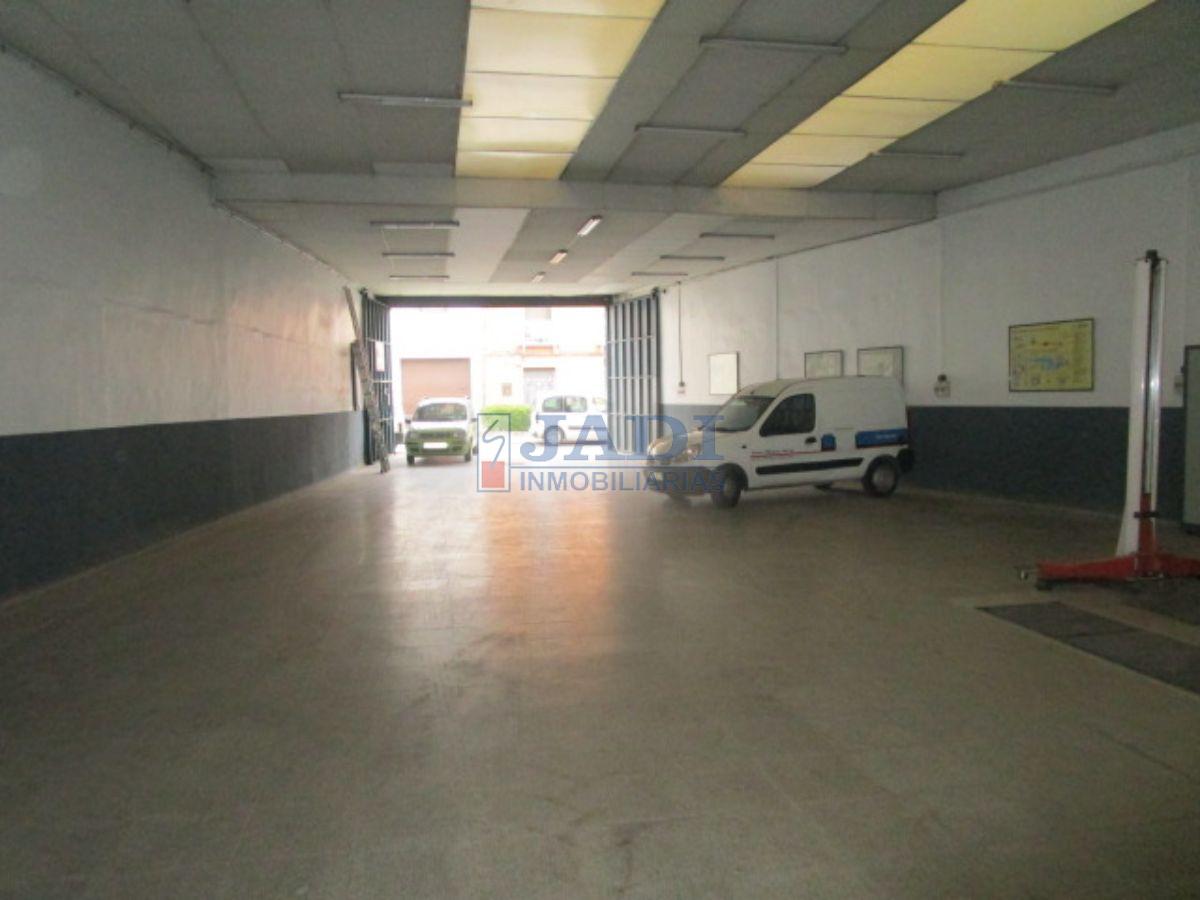 Venta de nave industrial en Valdepeñas