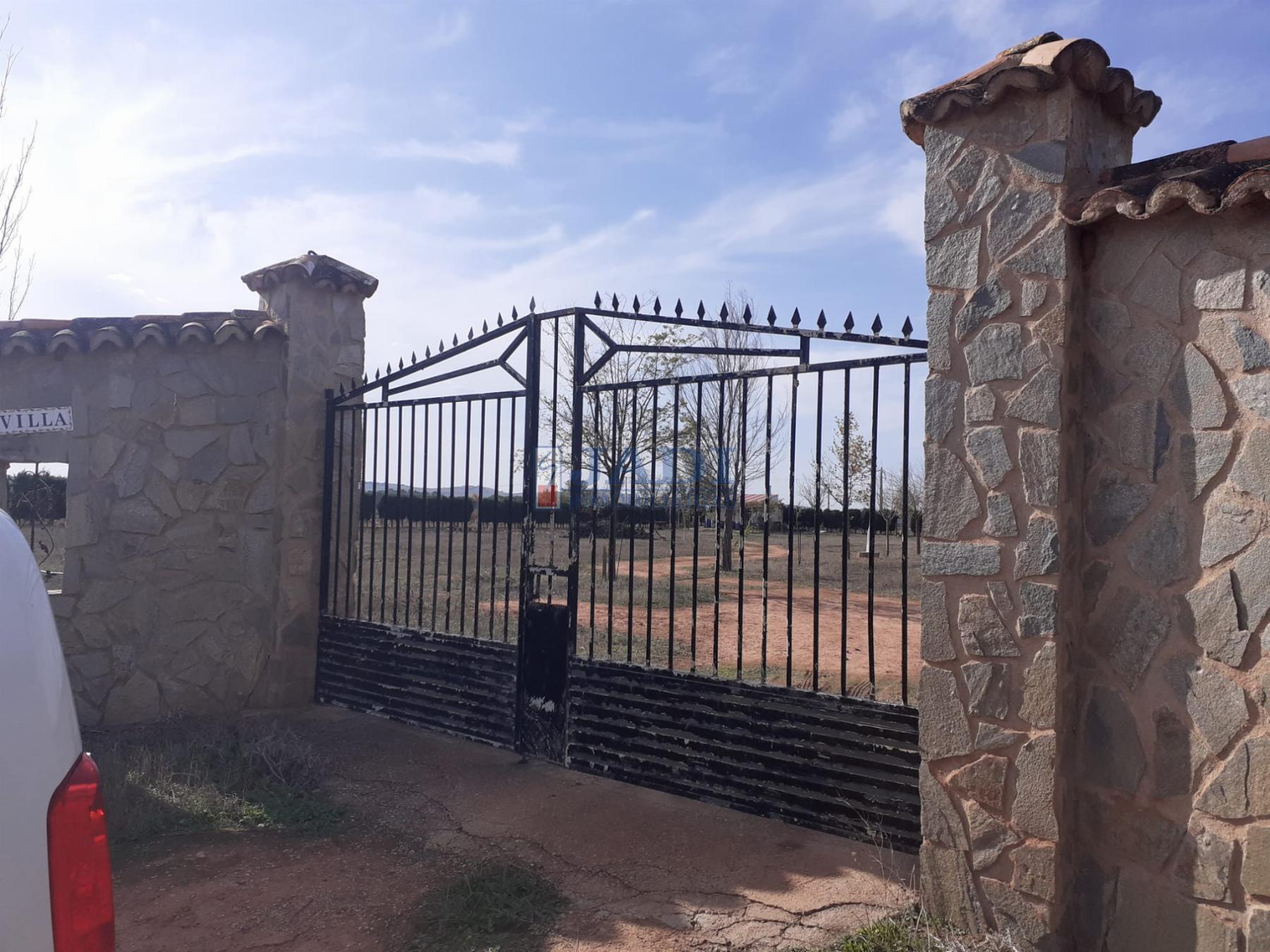 Venta de casa en Valdepeñas