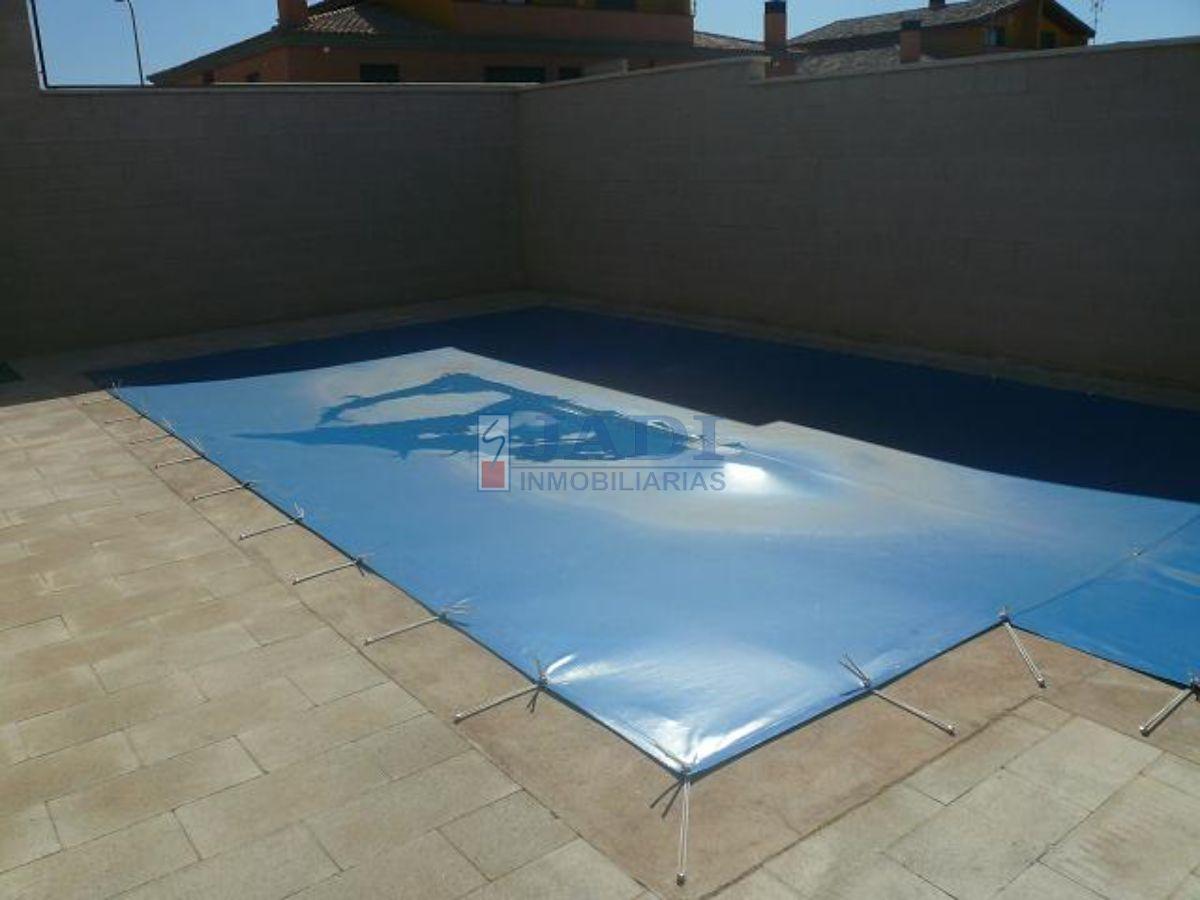 For sale of house in Valdepeñas