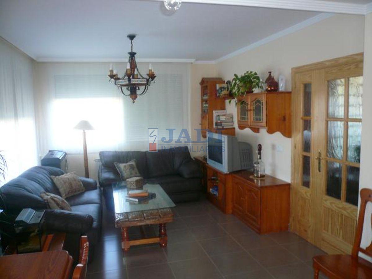 For sale of house in Valdepeñas