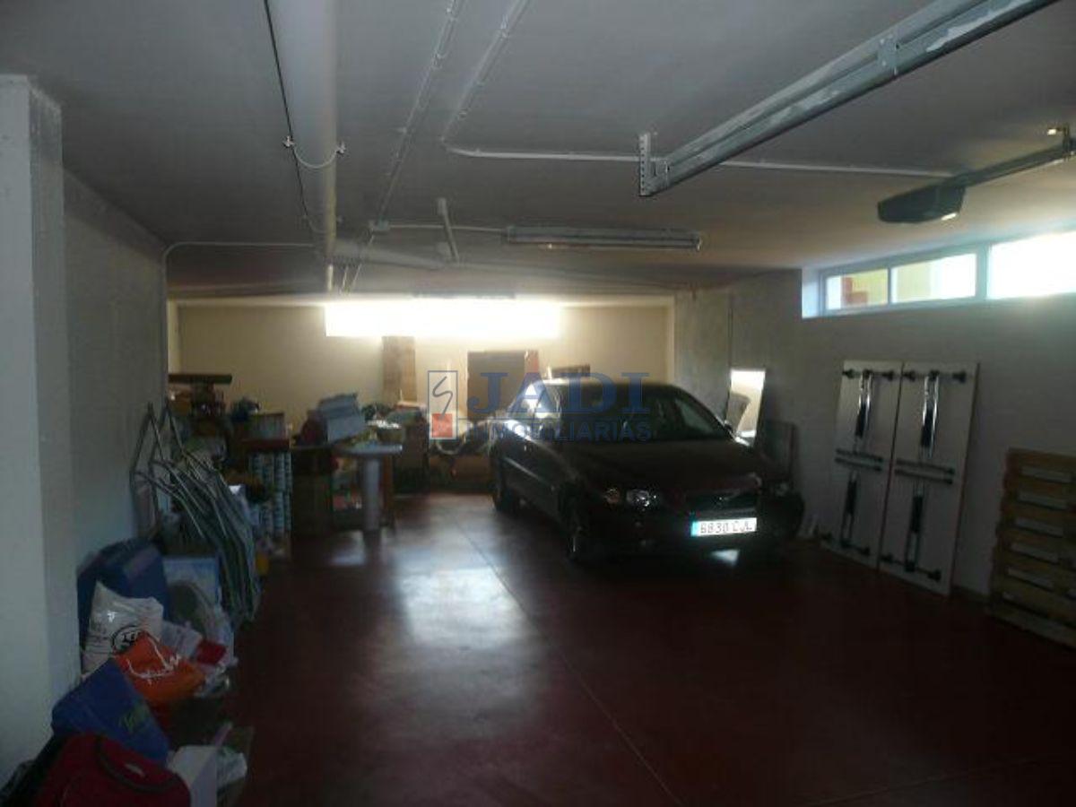 For sale of house in Valdepeñas