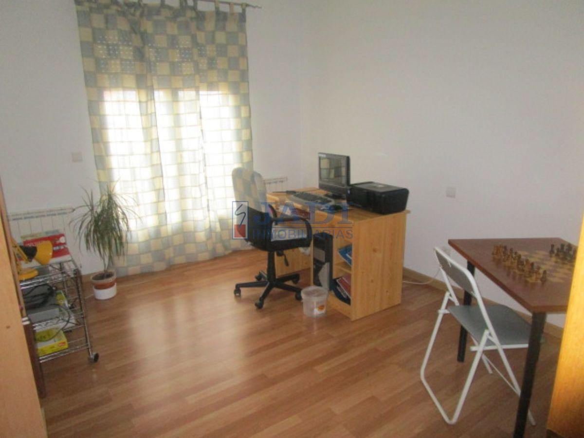 For sale of house in Valdepeñas