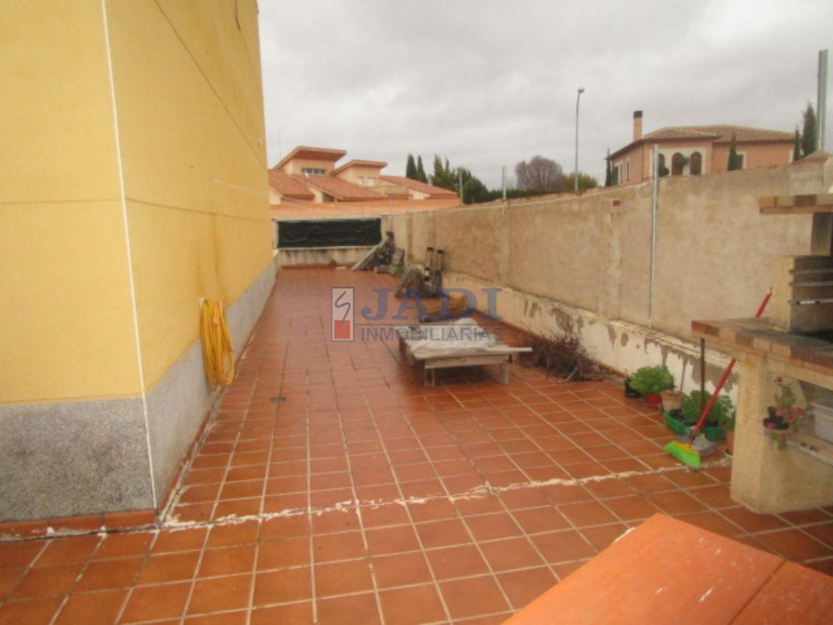 For sale of house in Valdepeñas