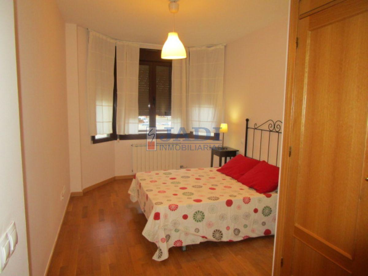 For sale of flat in Valdepeñas