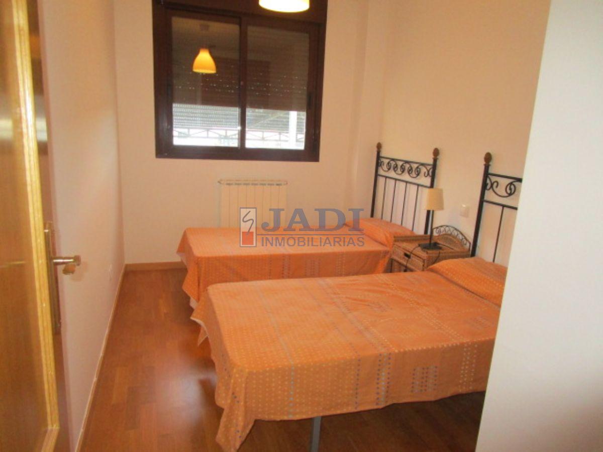 For sale of flat in Valdepeñas