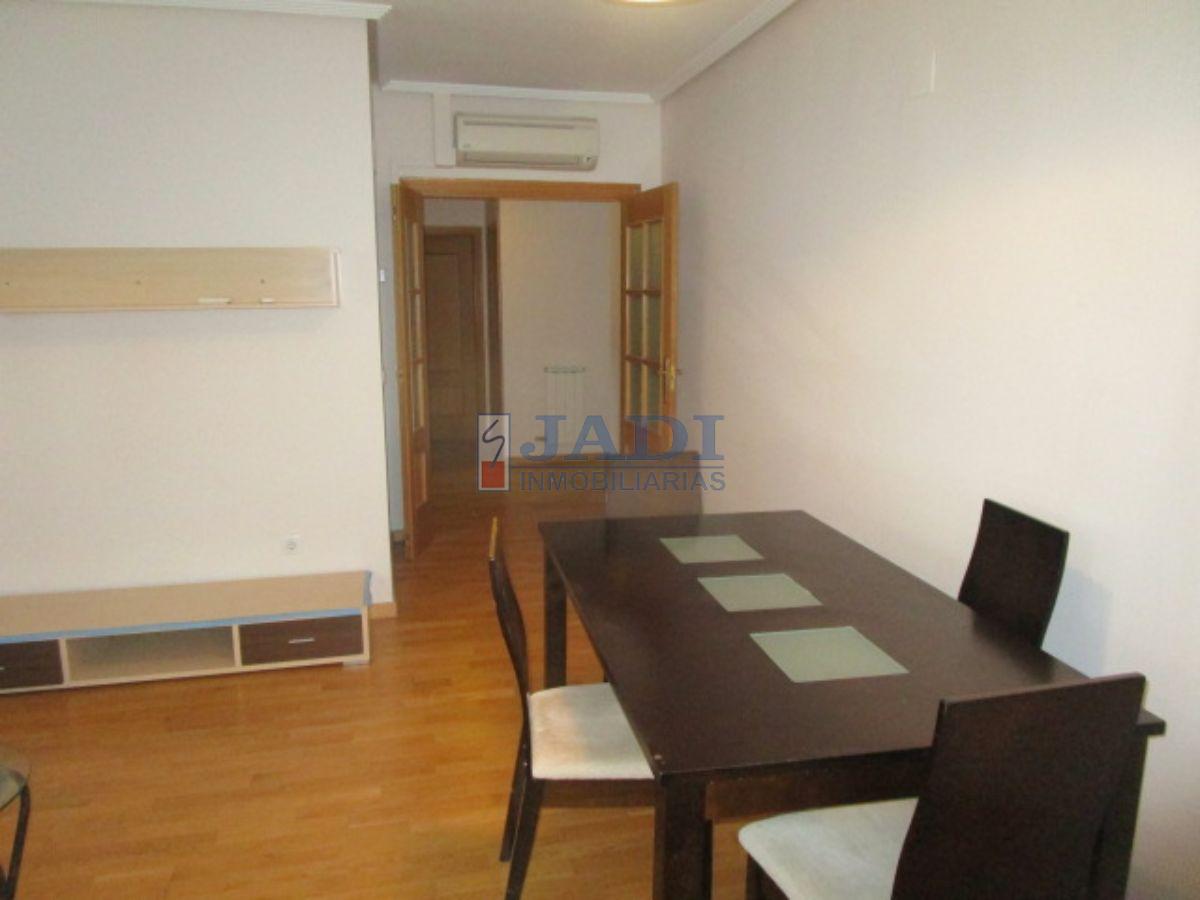 For sale of flat in Valdepeñas