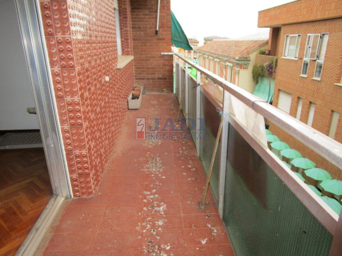 For sale of flat in Valdepeñas