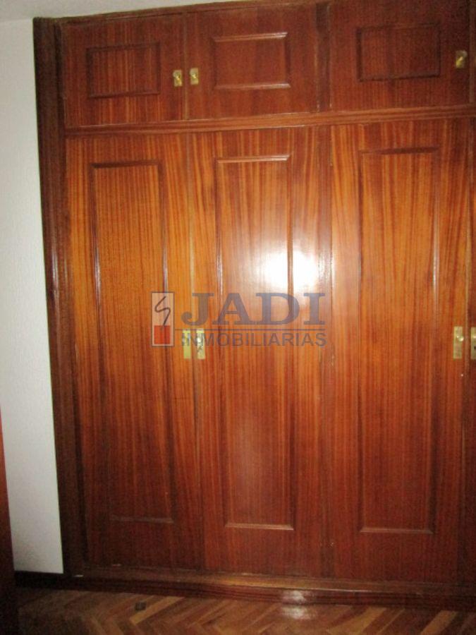 For sale of flat in Valdepeñas