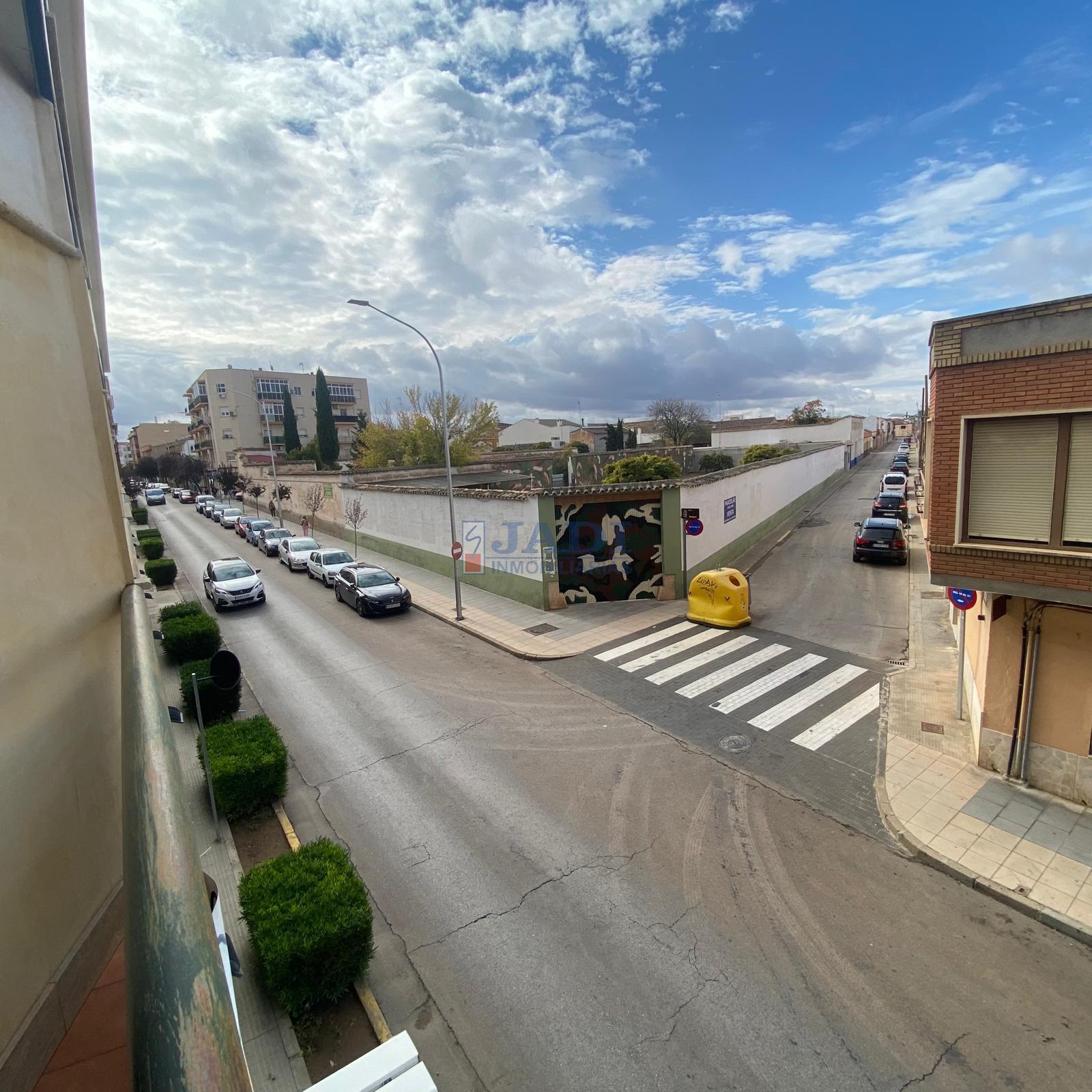 Zu verkaufen von wohnung in
 Valdepeñas