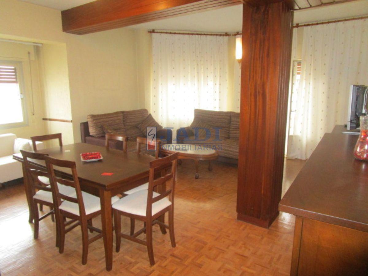 For sale of flat in Valdepeñas