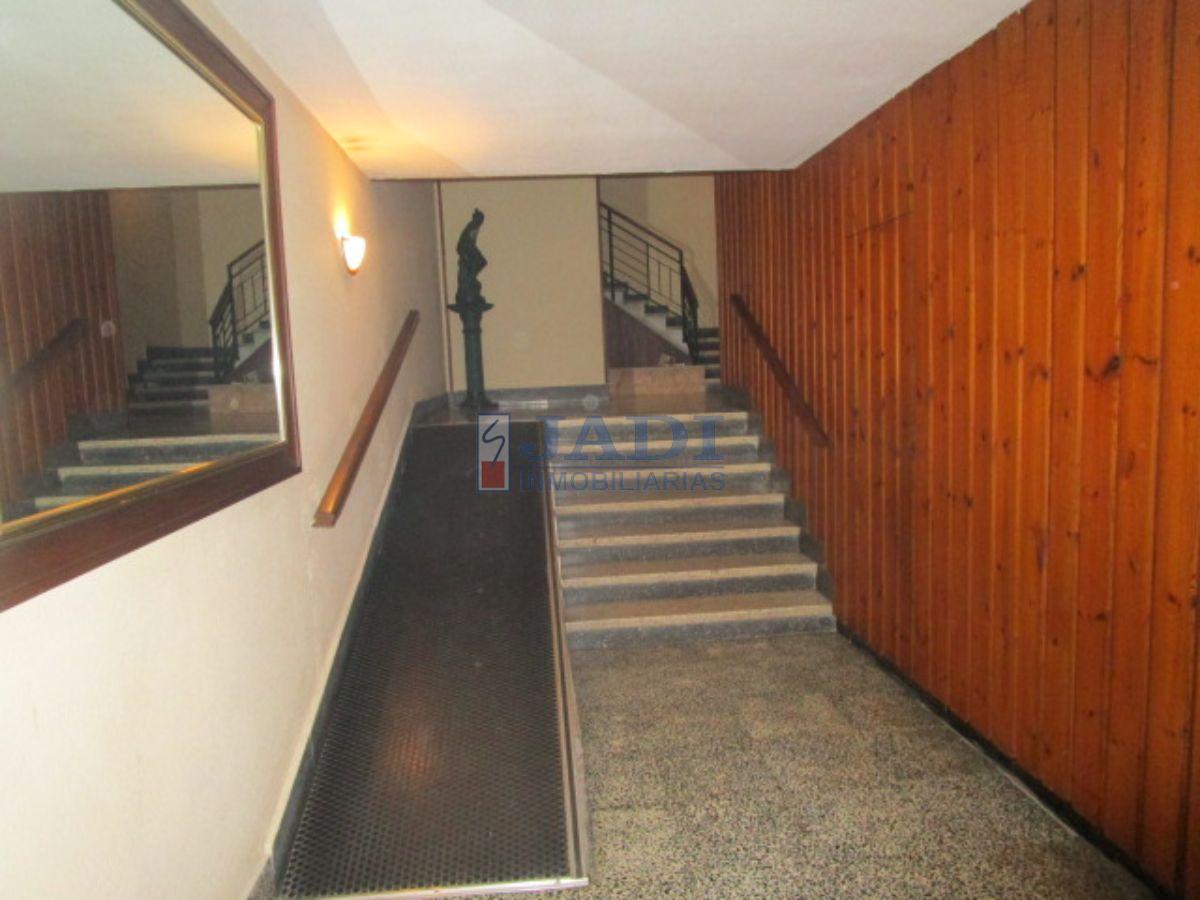 For sale of flat in Valdepeñas