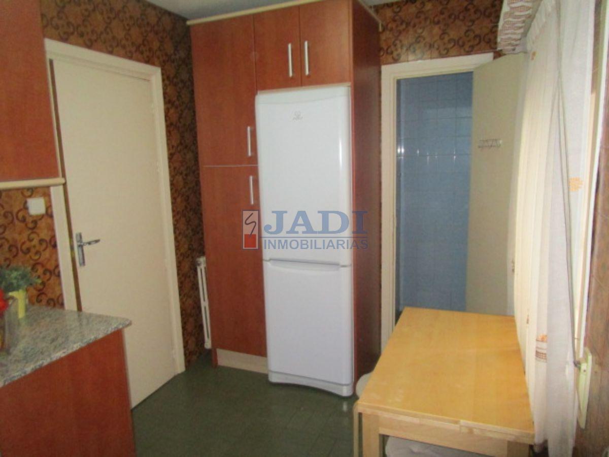 For sale of flat in Valdepeñas