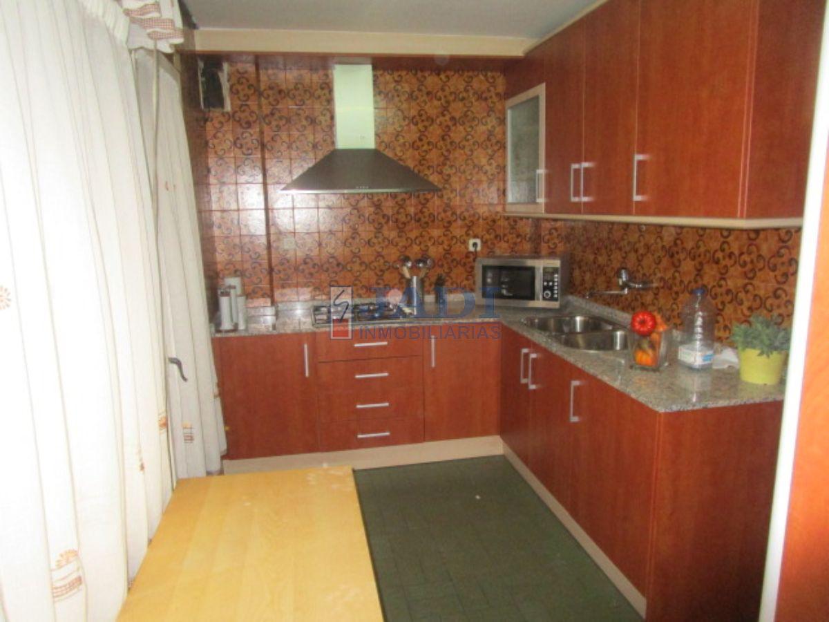 For sale of flat in Valdepeñas