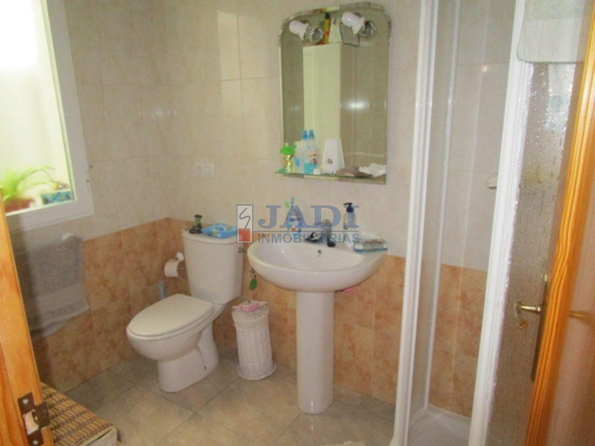 For sale of flat in Valdepeñas