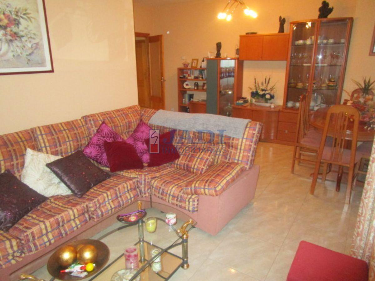 For sale of flat in Valdepeñas