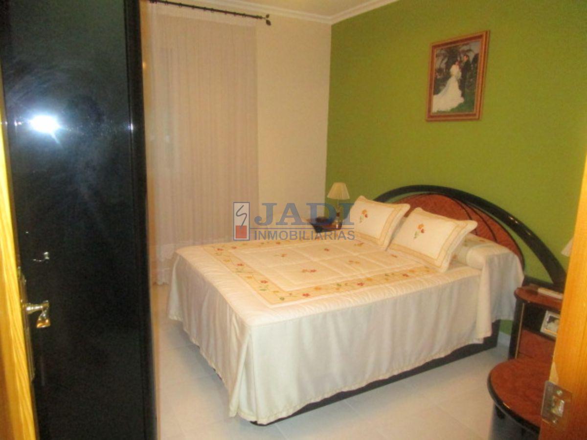 For sale of flat in Valdepeñas