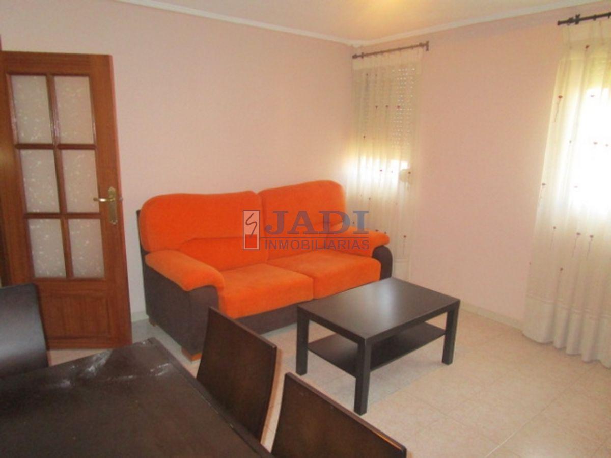 For sale of flat in Valdepeñas