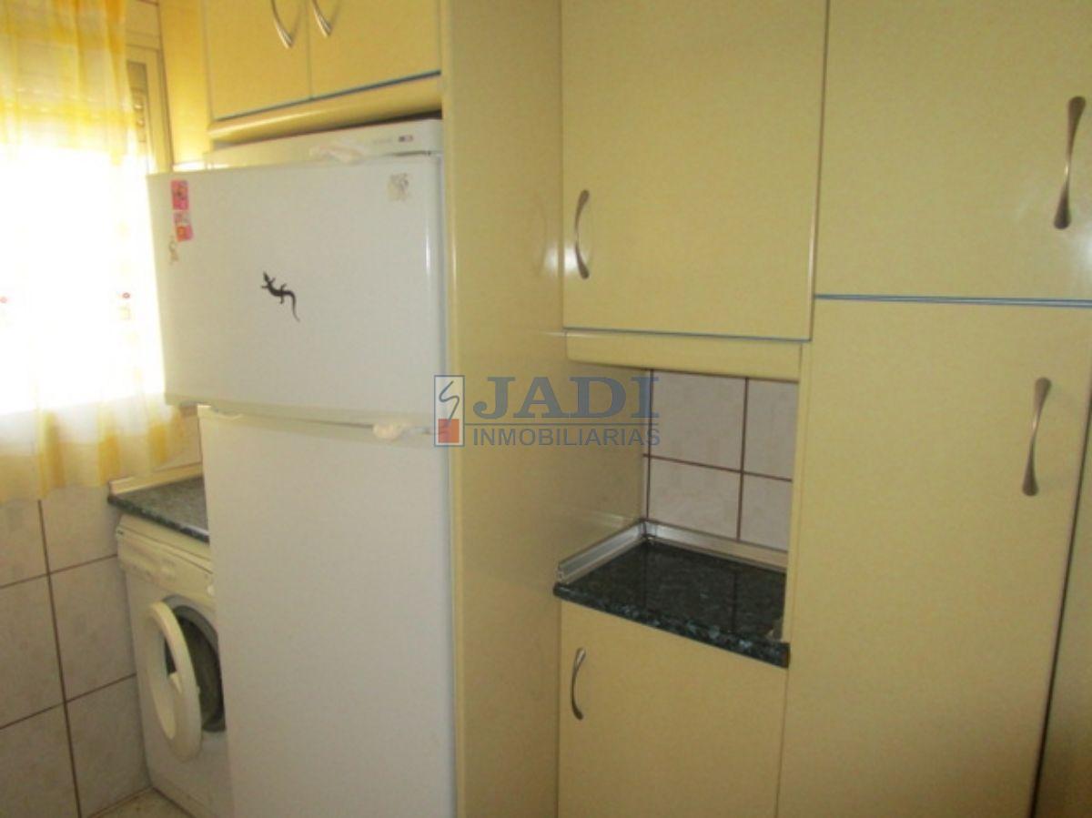 For sale of flat in Valdepeñas