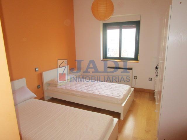 For sale of flat in Valdepeñas