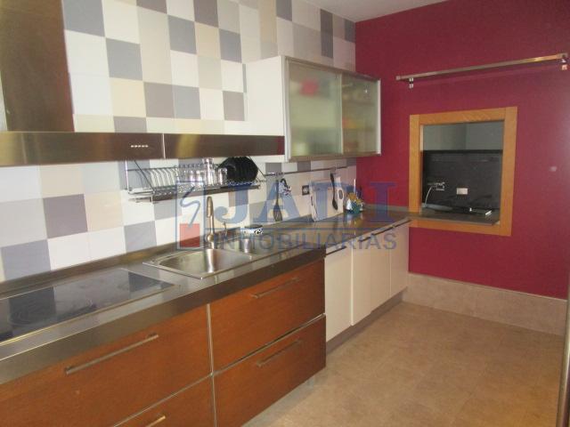 For sale of flat in Valdepeñas