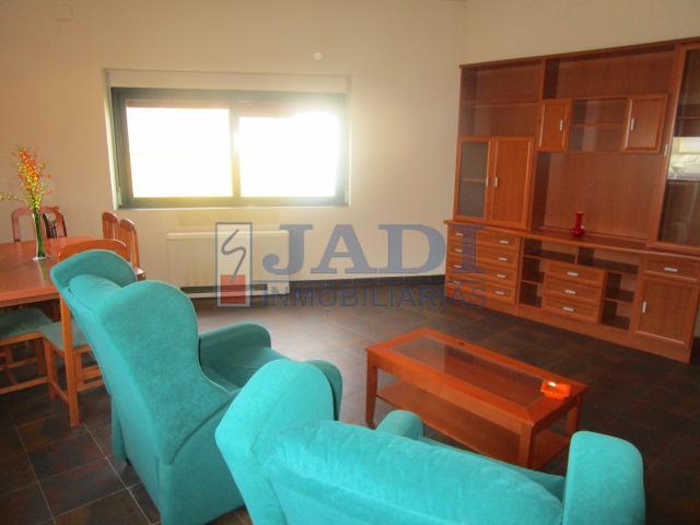 For sale of flat in Valdepeñas