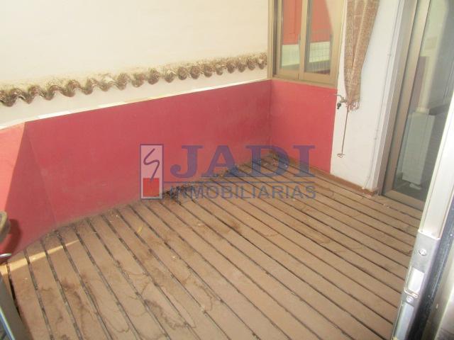 For sale of flat in Valdepeñas