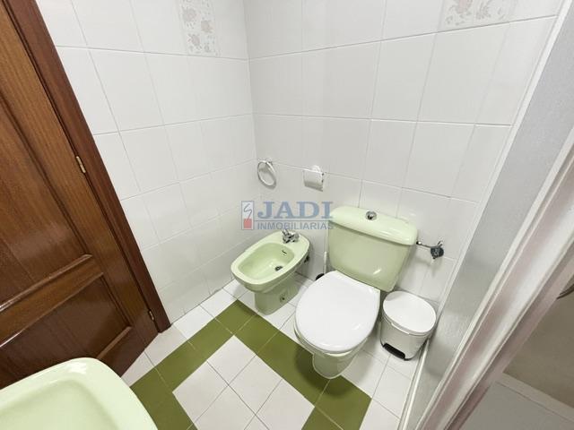 Venta de piso en Valdepeñas