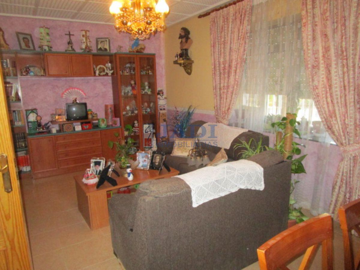 For sale of flat in Valdepeñas