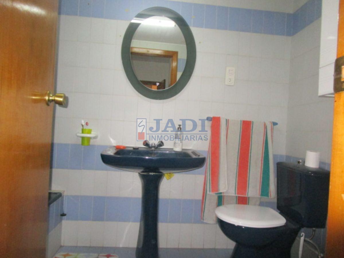For sale of flat in Valdepeñas
