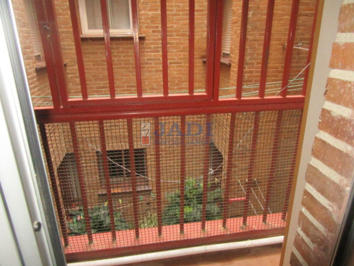 For sale of flat in Valdepeñas