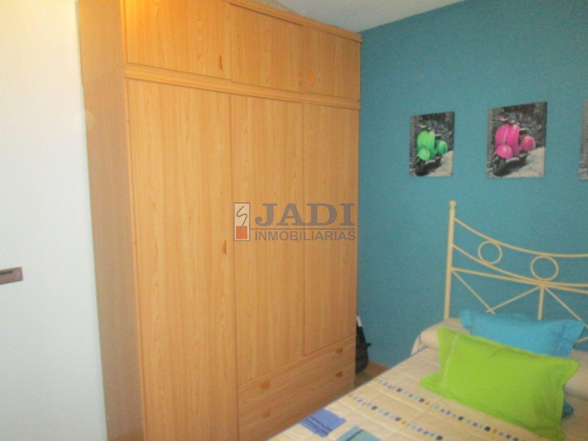 For sale of flat in Valdepeñas