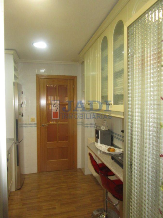 For sale of flat in Valdepeñas