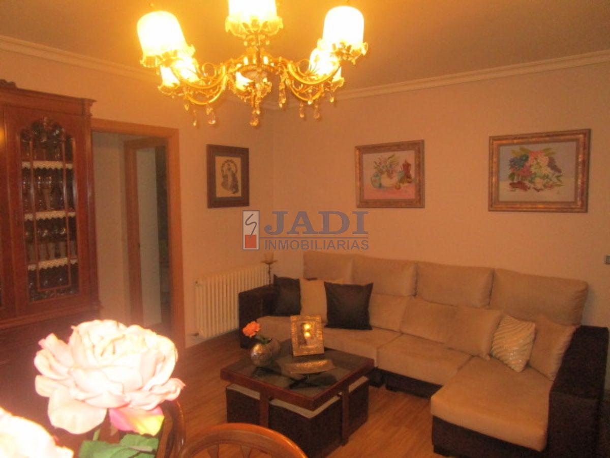 For sale of flat in Valdepeñas