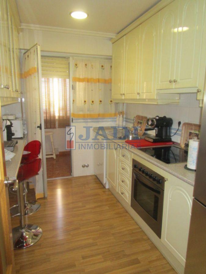 For sale of flat in Valdepeñas