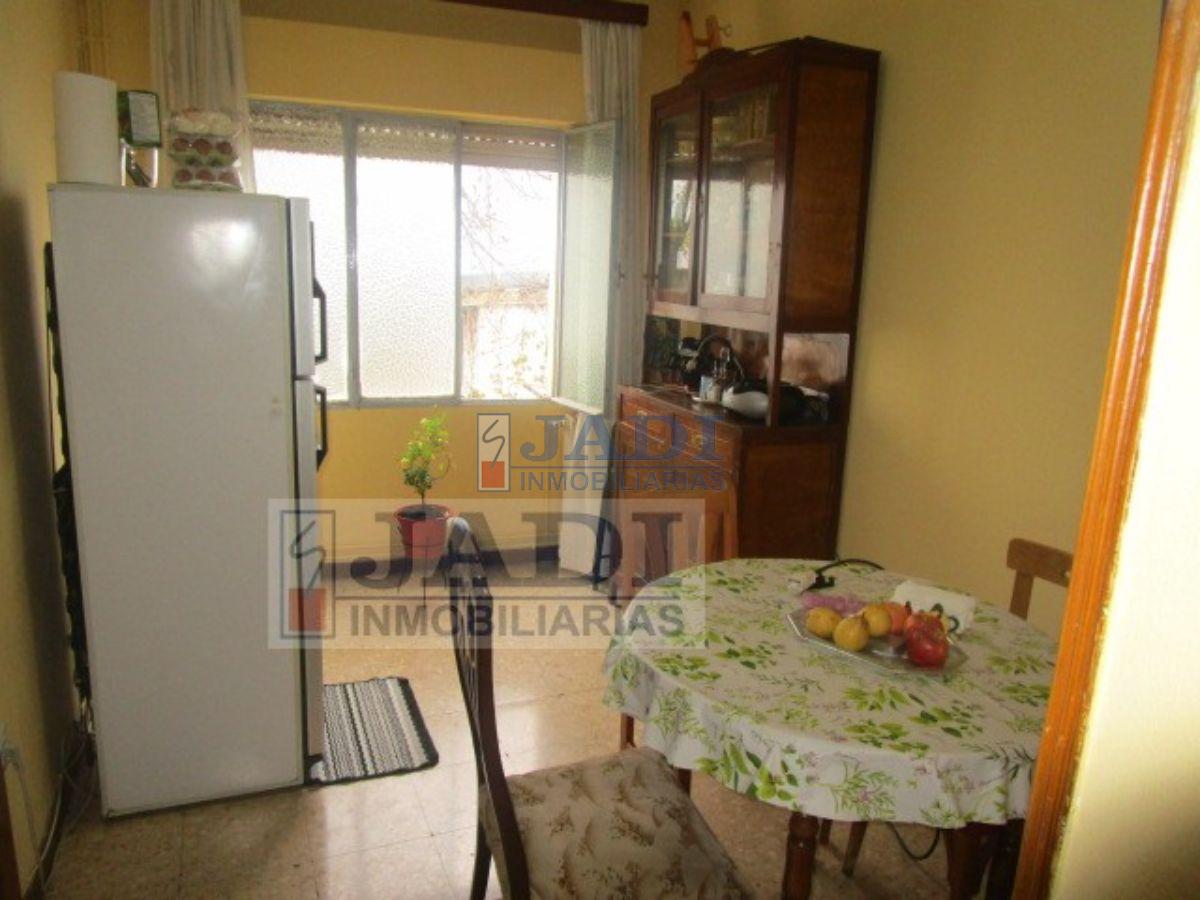 For sale of flat in Valdepeñas