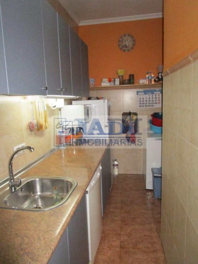 For sale of flat in Valdepeñas