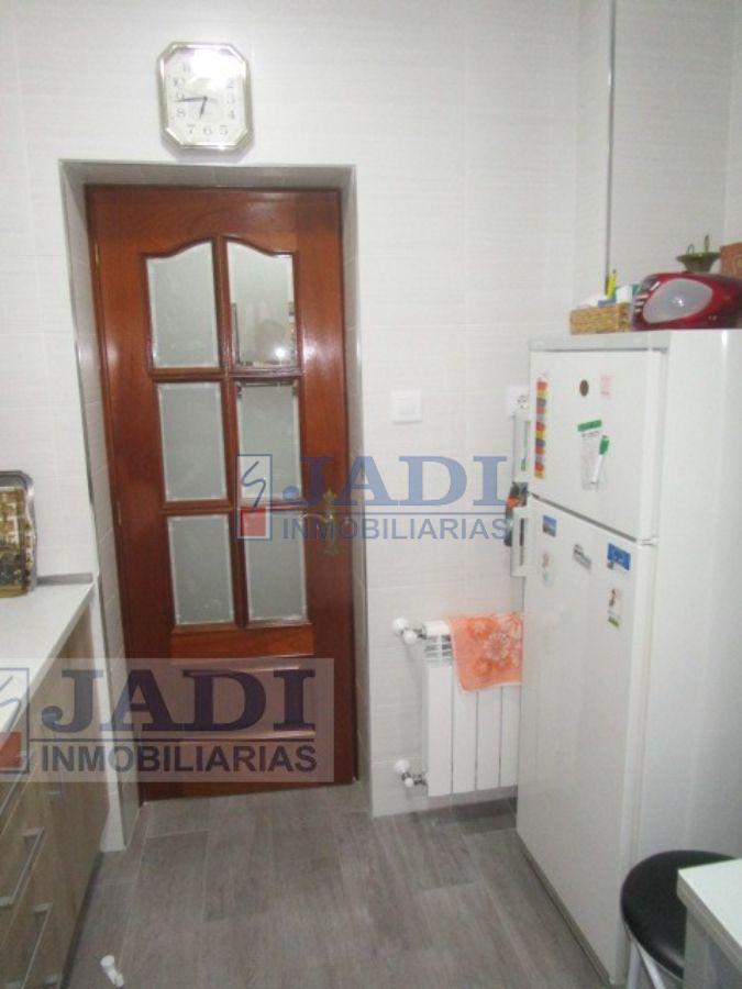 For sale of flat in Valdepeñas