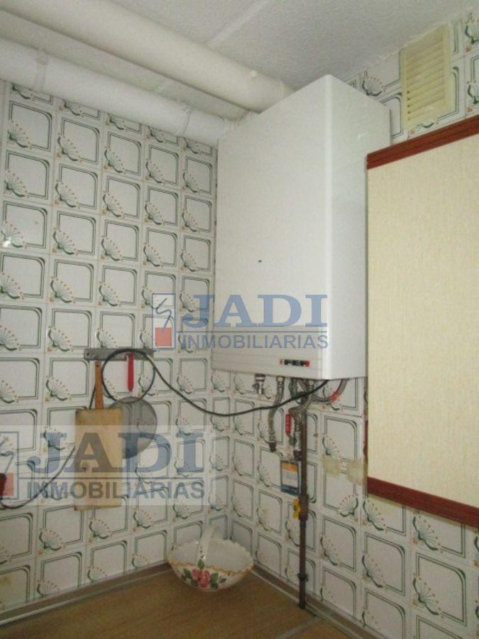 For sale of flat in Valdepeñas