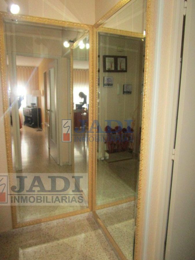 For sale of flat in Valdepeñas