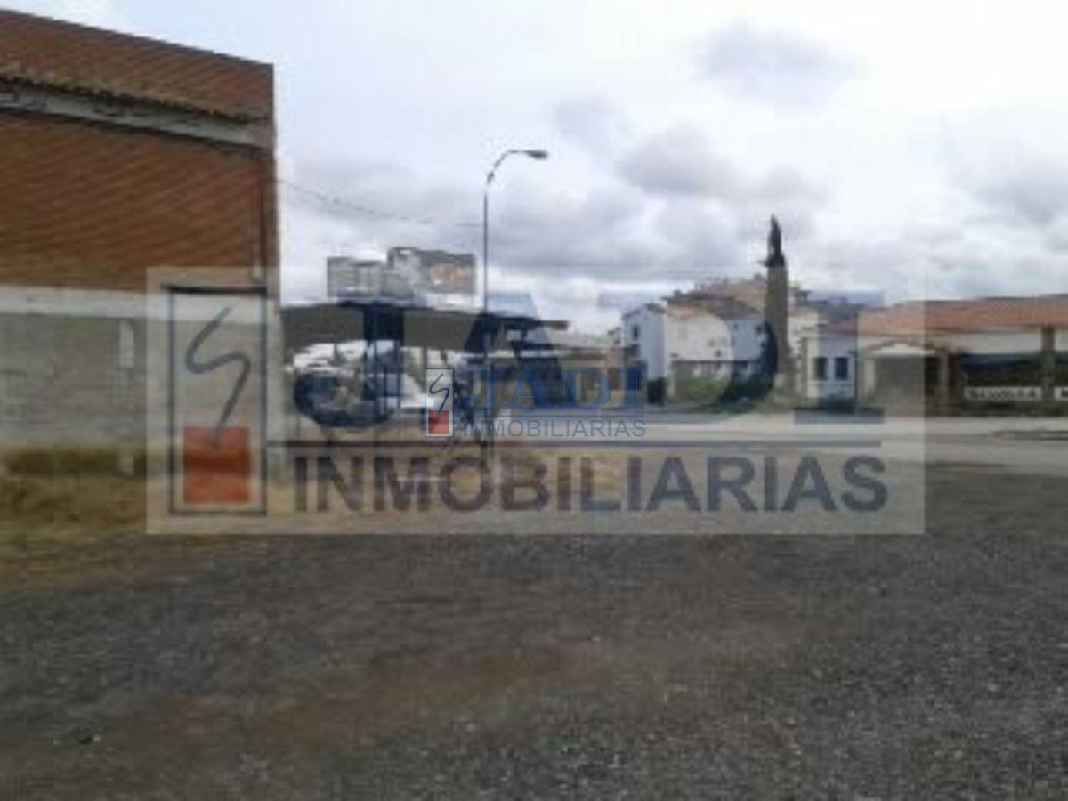 For sale of industrial plant/warehouse in Almuradiel