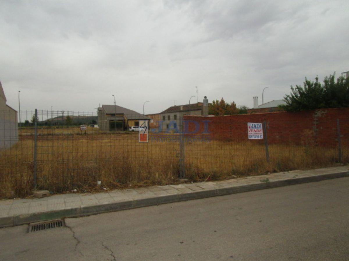 For sale of land in Valdepeñas