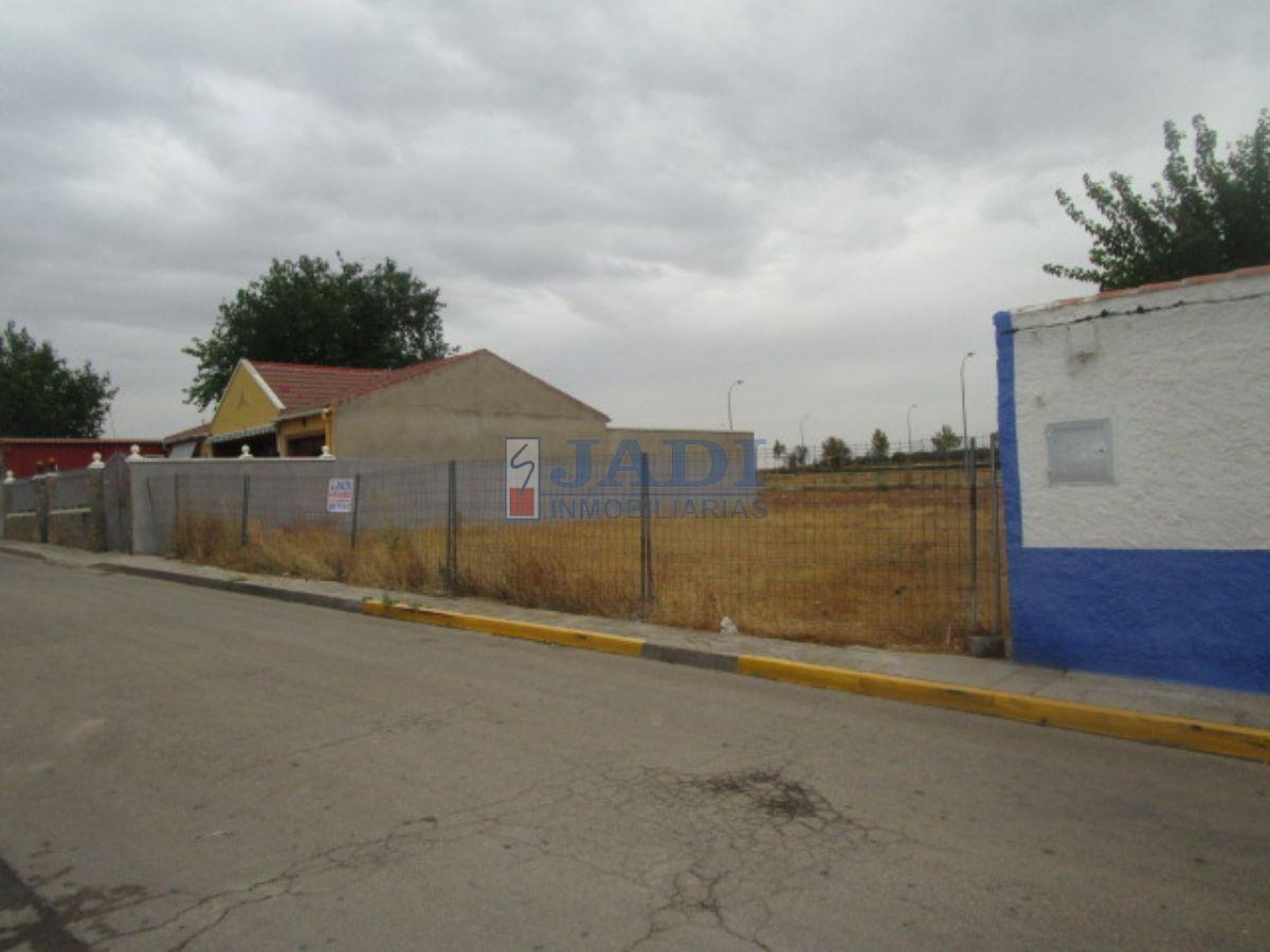 For sale of land in Valdepeñas