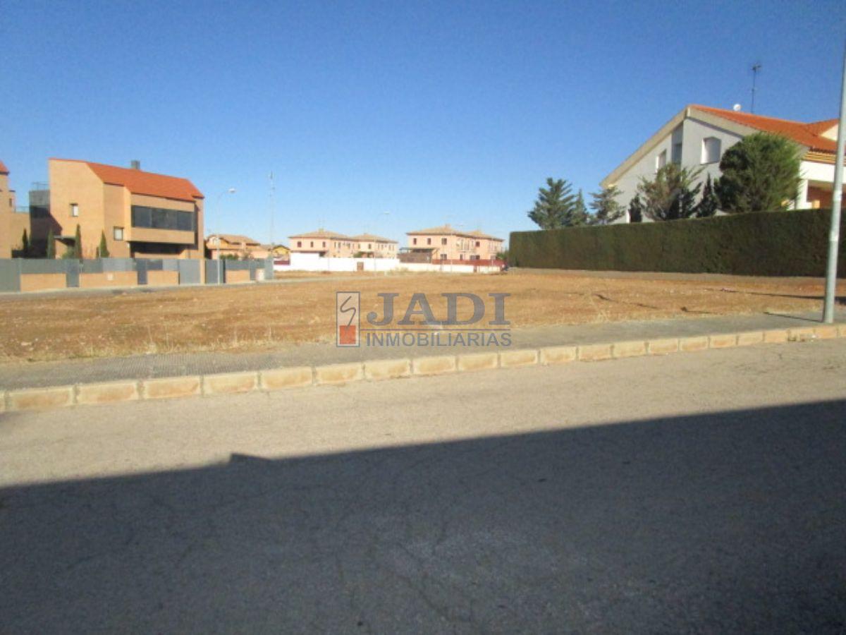 For sale of land in Valdepeñas
