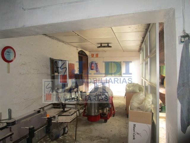 Venta de bodega en Valdepeñas